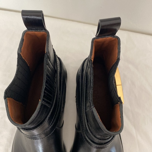 Tory Burch T-hardware chelsea boot black size 6 EUC - Picture 12 of 14